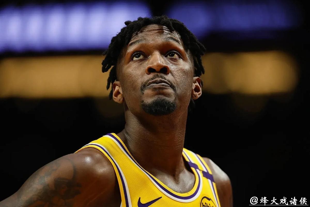 火箭评估交易芬尼-史密斯!引援瞄准四大后卫 明确两项运作原则 火箭评估交易芬尼-史密斯!引援瞄准四大后卫 明确两项运作原则