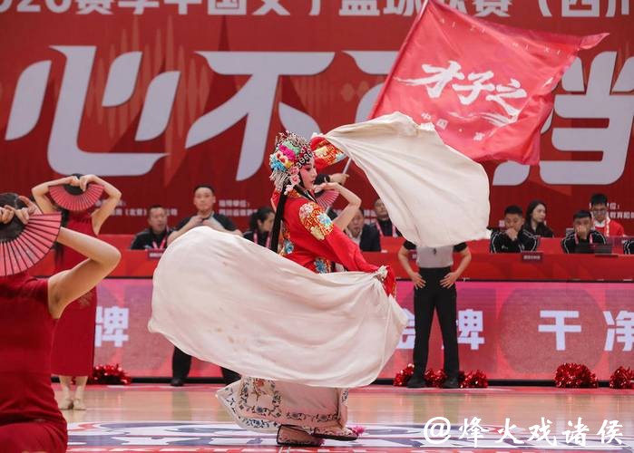 坎贝奇“两双”带领四川女篮力克WCBA领头羊 坎贝奇“两双”带领四川女篮力克WCBA领头羊