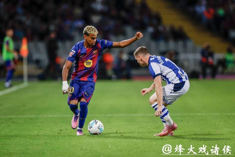 西甲综合:三球被吹 巴萨不敌皇家社会 西甲综合:三球被吹 巴萨不敌皇家社会